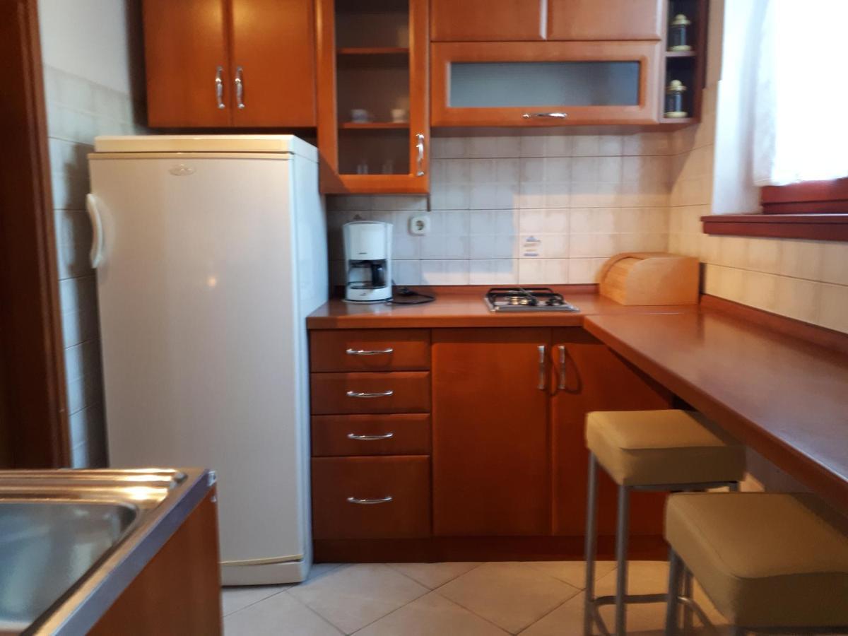 Apartman Studio Victoria Apartment พูลา ภายนอก รูปภาพ